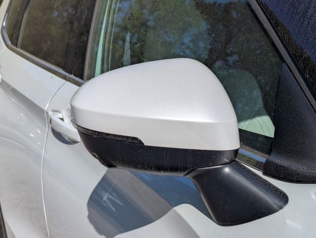 2026 Mitsubishi Outlander Base