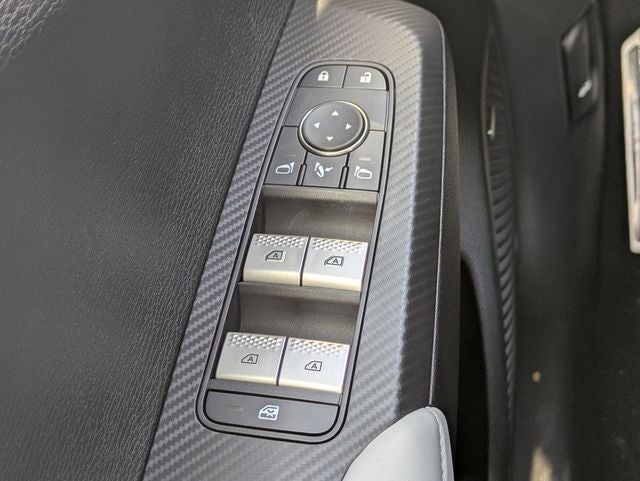 2026 Mitsubishi Outlander Base