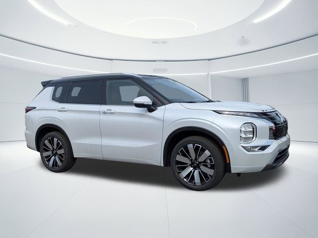 2026 Mitsubishi Outlander Base