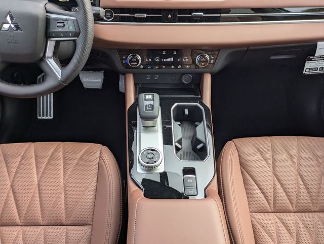 2026 Mitsubishi Outlander Base