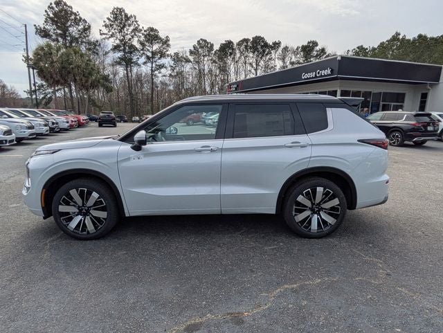 2026 Mitsubishi Outlander Base