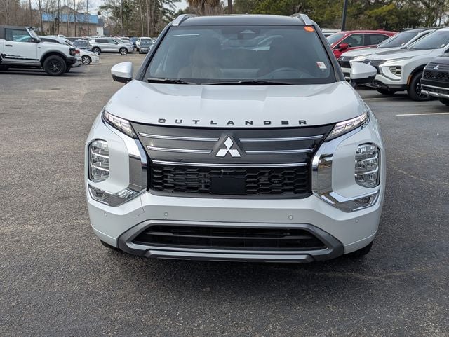 2026 Mitsubishi Outlander Base