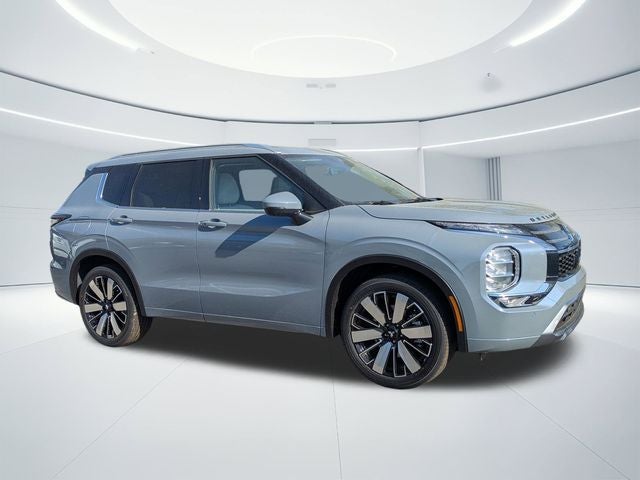 2026 Mitsubishi Outlander Base