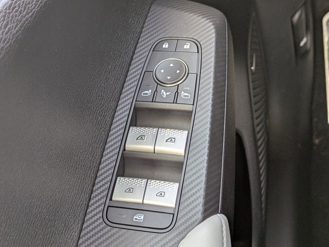 2026 Mitsubishi Outlander Base