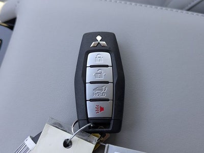 2026 Mitsubishi Outlander Base