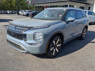 2026 Mitsubishi Outlander Base