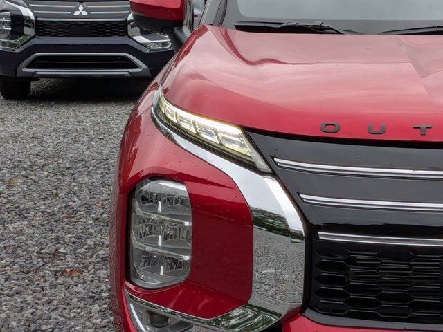 2026 Mitsubishi Outlander Base