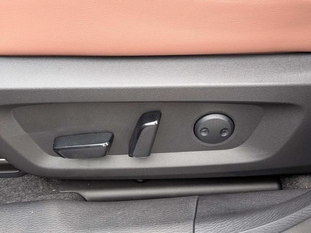 2026 Mitsubishi Outlander Base