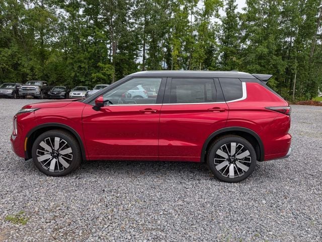 2026 Mitsubishi Outlander Base