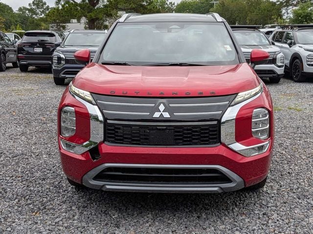 2026 Mitsubishi Outlander Base