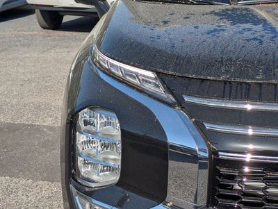 2026 Mitsubishi Outlander Base