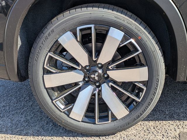 2026 Mitsubishi Outlander Base