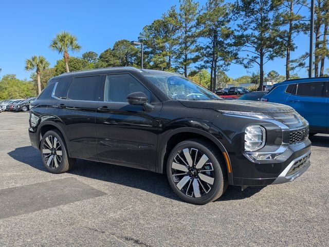 2026 Mitsubishi Outlander Base