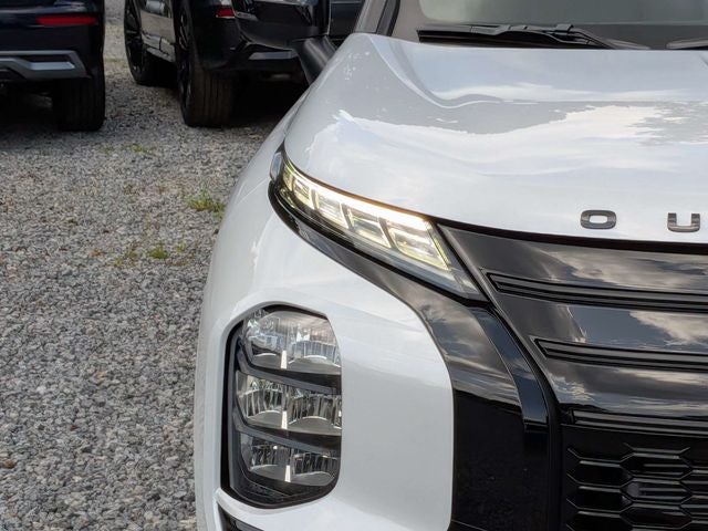 2026 Mitsubishi Outlander Black Edition