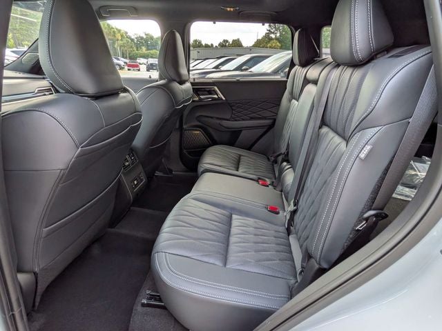 2026 Mitsubishi Outlander Black Edition