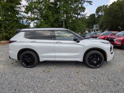 2026 Mitsubishi Outlander Black Edition