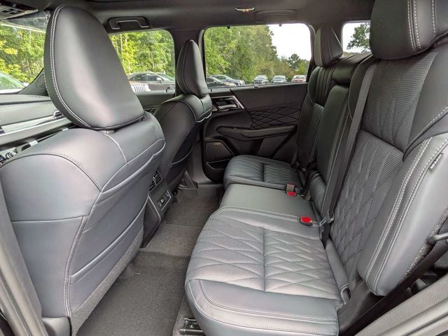 2026 Mitsubishi Outlander Black Edition