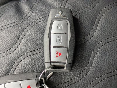 2022 Mitsubishi Outlander ES