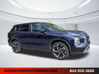 2023 Mitsubishi Outlander SE