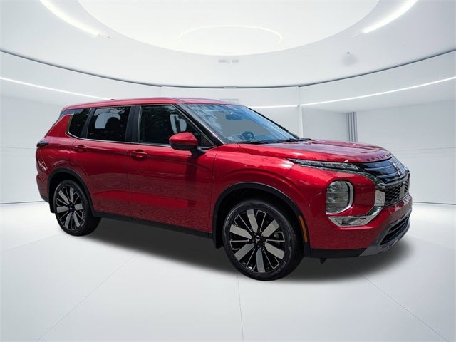 2025 Mitsubishi Outlander SE