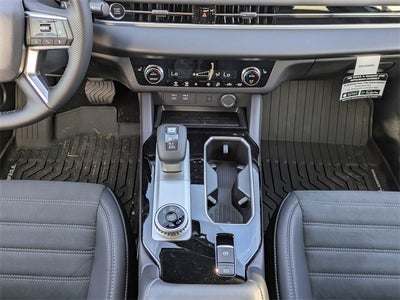 2025 Mitsubishi Outlander Base