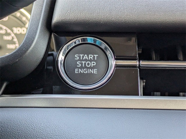 2025 Mitsubishi Outlander Base