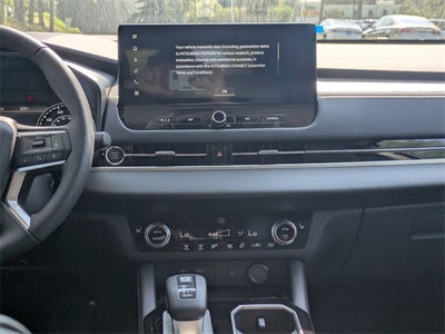 2025 Mitsubishi Outlander SE