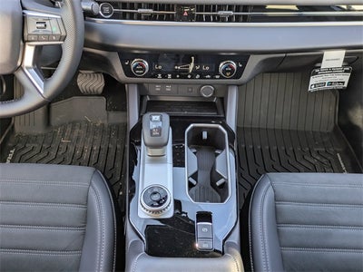 2025 Mitsubishi Outlander Base