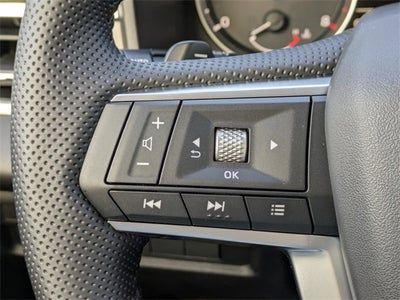 2025 Mitsubishi Outlander Base