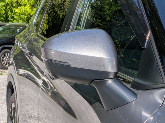 2024 Mitsubishi Outlander Base