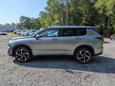 2024 Mitsubishi Outlander Base