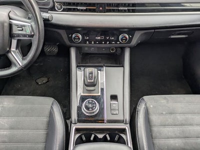 2024 Mitsubishi Outlander SE