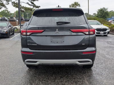 2024 Mitsubishi Outlander SE
