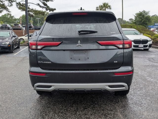 2024 Mitsubishi Outlander SE