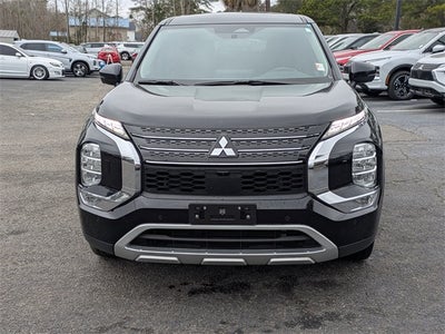 2024 Mitsubishi Outlander SE