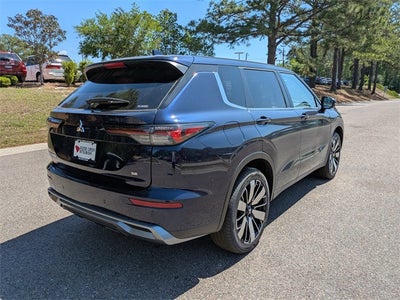 2025 Mitsubishi Outlander SE