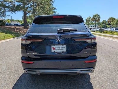 2025 Mitsubishi Outlander SE