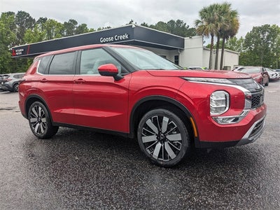 2025 Mitsubishi Outlander SE