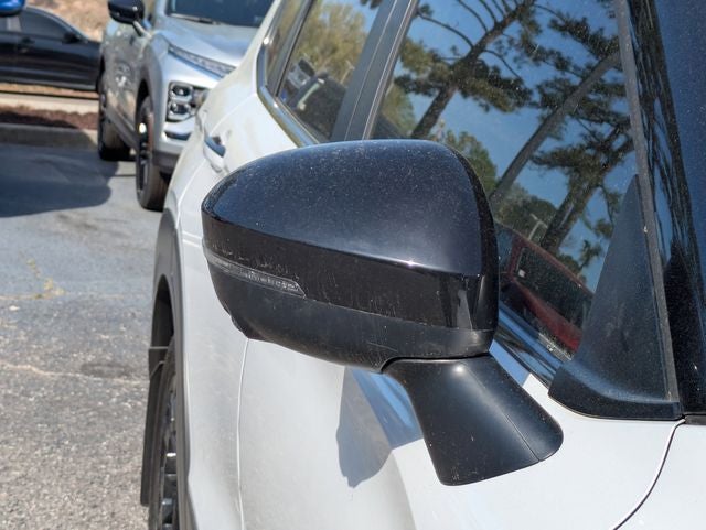 2025 Mitsubishi Outlander Base