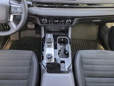 2025 Mitsubishi Outlander Base