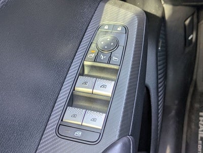 2025 Mitsubishi Outlander Base