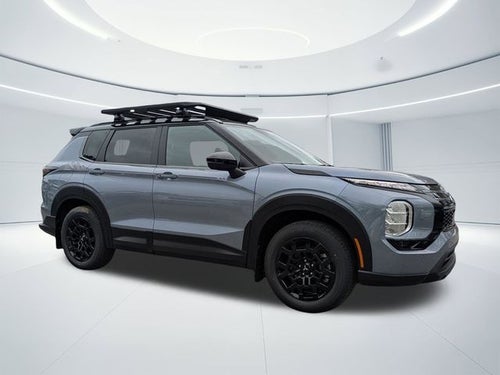 2026 Mitsubishi Outlander Base