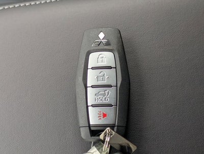 2026 Mitsubishi Outlander Base