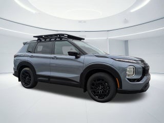 2026 Mitsubishi Outlander Base