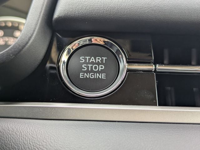 2026 Mitsubishi Outlander Base