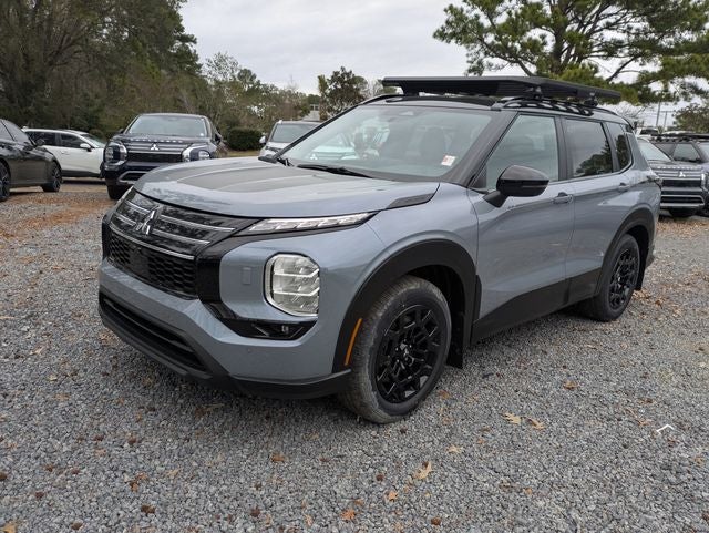 2026 Mitsubishi Outlander Base