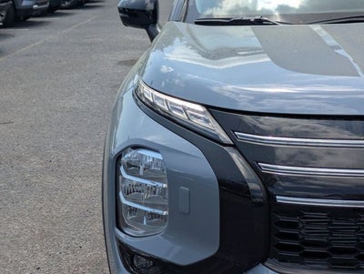 2026 Mitsubishi Outlander Base