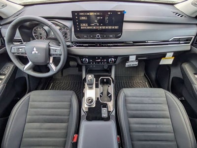 2026 Mitsubishi Outlander Base