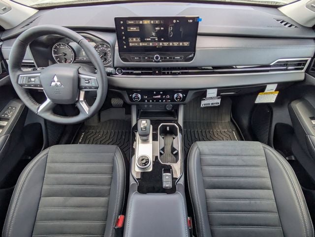 2026 Mitsubishi Outlander Base