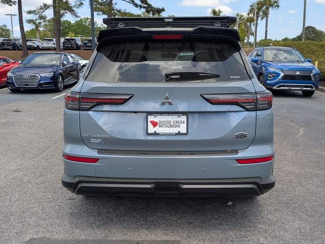 2026 Mitsubishi Outlander Base